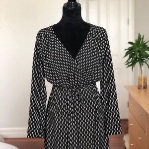 Lulu’s Long Wrap Dress - Black